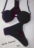 Conj nadador preto